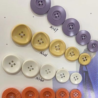 Color 4 Hole Plastic Button Black Metal Arcylic Plastic ABS Textile Industry
